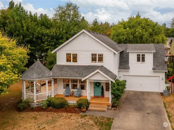 772 Moji Lane NW, Bainbridge Island, WA 98110