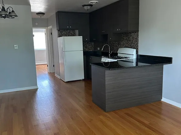 8506 Waukegan Rd, Morton Grove, IL 60053
