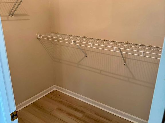 4th image of 601 Windsor Dr