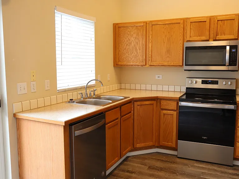5773 N Morleau Ln — Photo 4