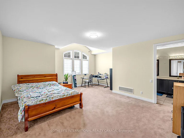 54 Kelways Cir #UPPER — Photo 22