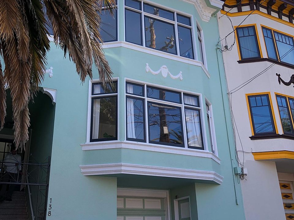 Beautifully restored Marina syle building