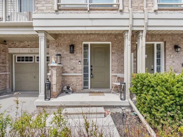 165 Hampshire Way #95, Milton, ON L9T 8M7