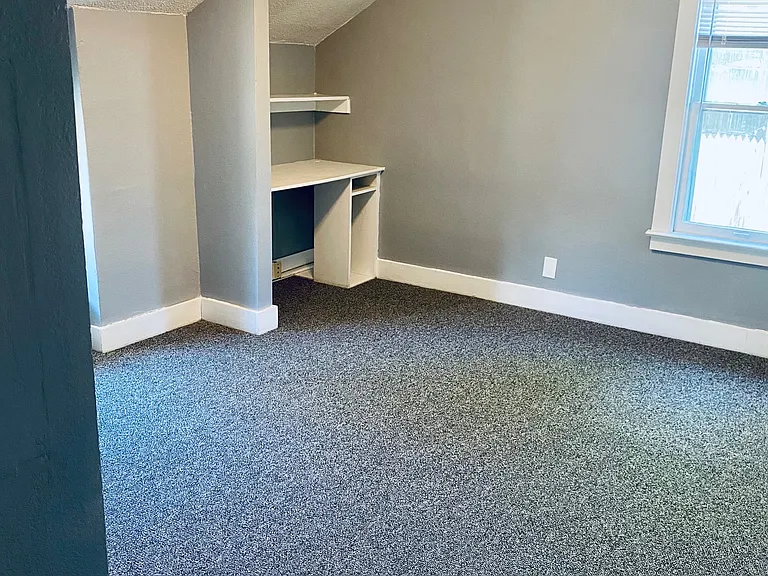 1412 W Michigan Ave — Photo 13
