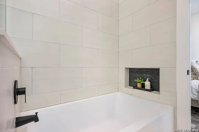 719 E Locust St #3110 — Photo 28
