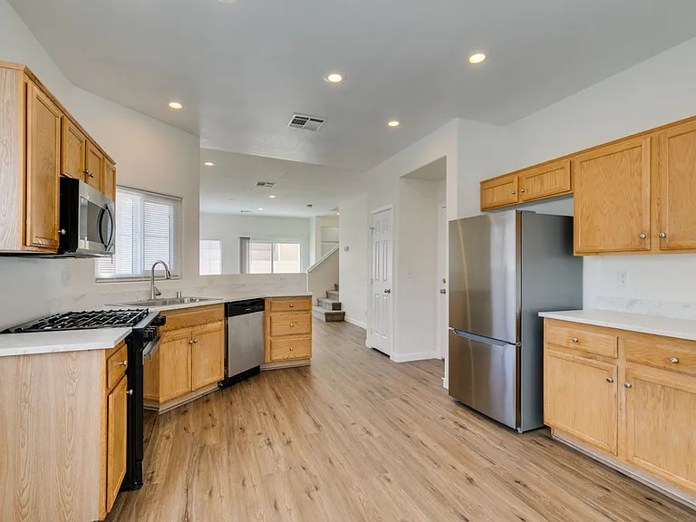 892 Blue Rosalie Pl — Photo 23