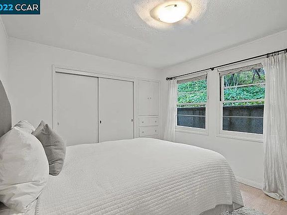 Bedroom - facing backyard