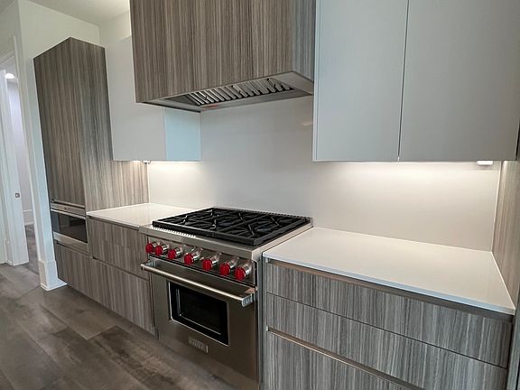 2nd image of 3527 Normandy Ave #27