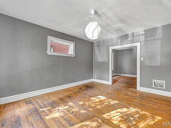 5th image of 4513 Pennsylvania Ave