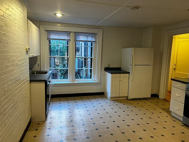 1 bed, 1100 sqft, $3,100 — Photo 4