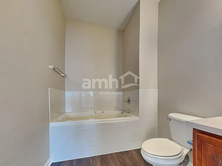 10402 Boyette Creek Blvd — Photo 12