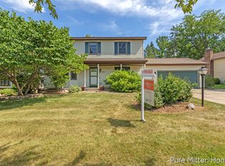 2047 Wolfboro Dr SE, Kentwood, MI 49508