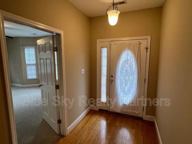 2432 Pine Marten Way NW — Photo 4
