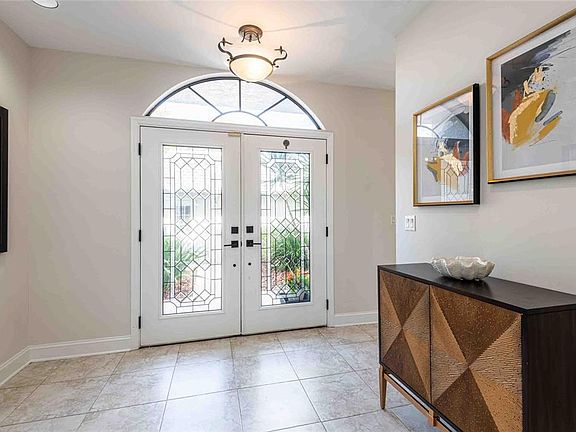 3rd image of 18724 Wimbledon Cir