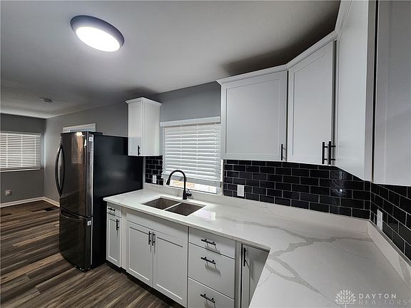 5th image of 1453 Kingsley Ave