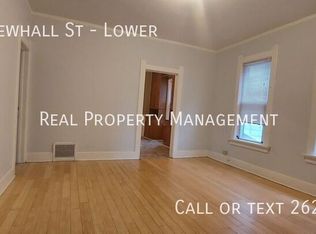 3210 N Newhall St, Milwaukee, WI 53211