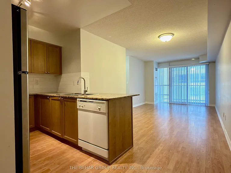 761 Bay St #706 — Photo 3