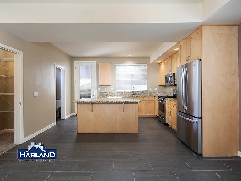 3528-3538 Indiana St #3528 — Photo 1