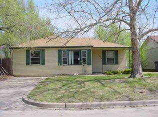 1028 S Saint Clair St, Wichita, KS 67213