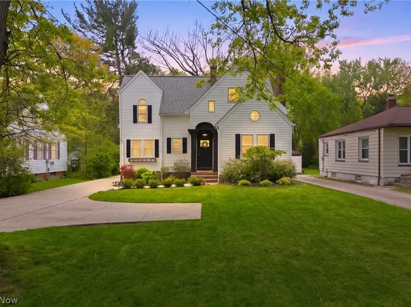 6294 Chestnut Rd, Independence, OH 44131