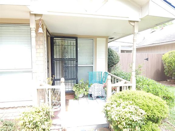 2nd image of 16206 Barbarossa Dr