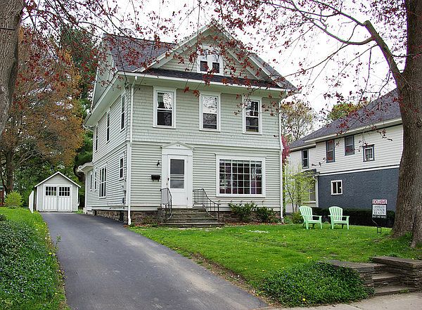 1st image of 103 Pioneer St