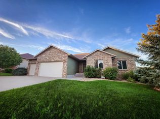 2511 W 35th St, Kearney, NE 68845