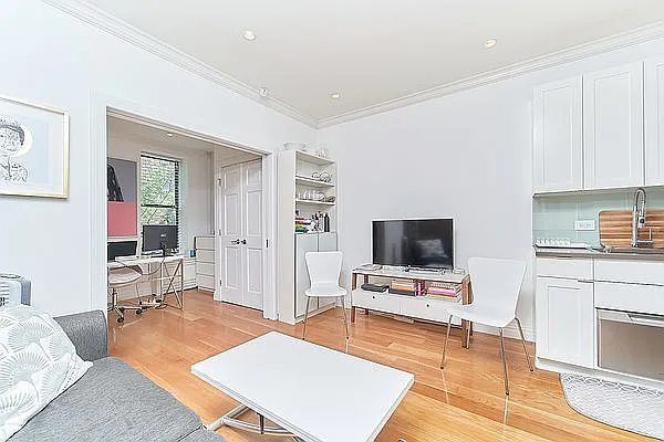 Rented by Living New York | media 14