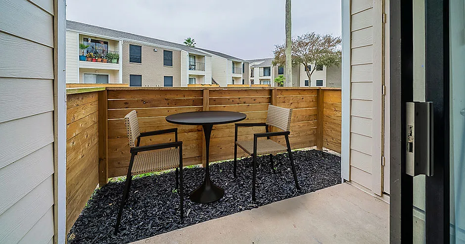 Captain's Landing Apartments — Photo 4
