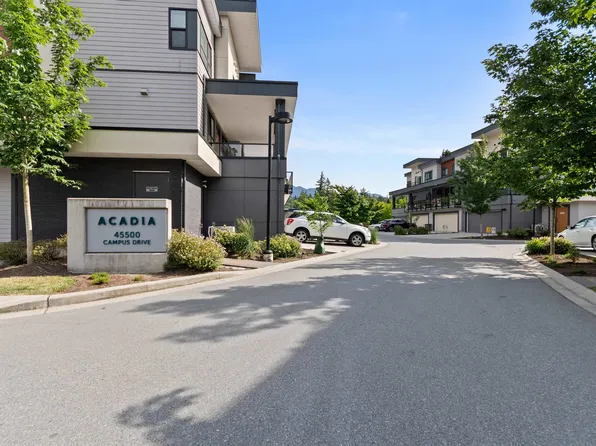 45500 Campus Dr #30, Chilliwack, BC V2R 6E9