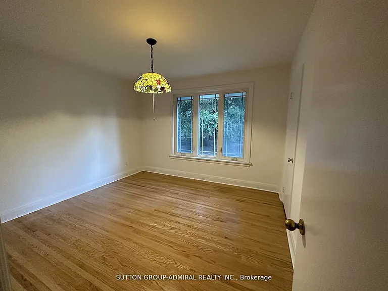 97 Valecrest Dr — Photo 7
