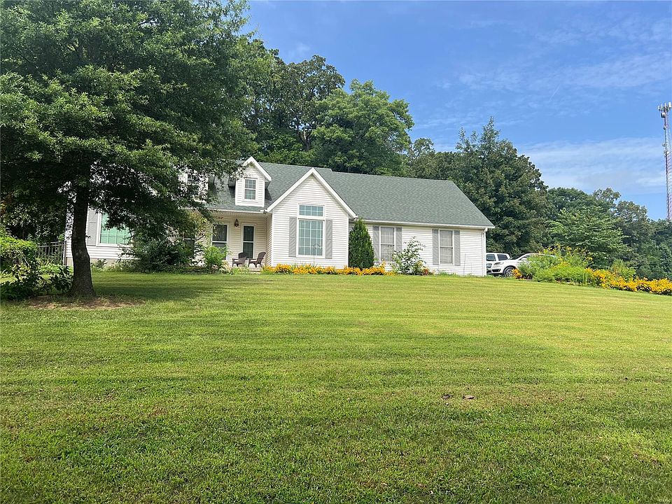 2nd image of 1837 Cypress Dr