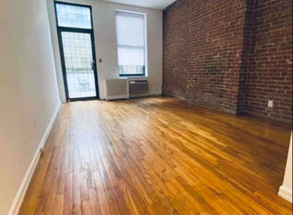 1st image of 1315 1st Ave APT 2B