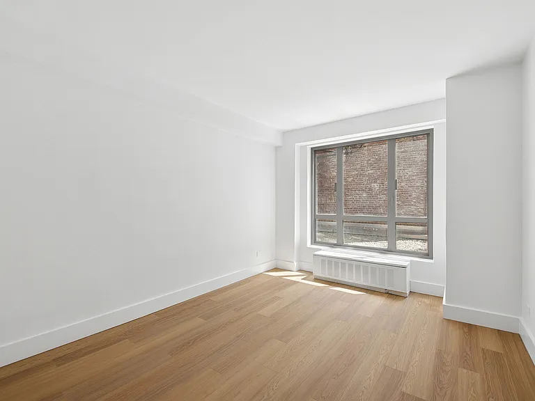 501 E 87th St #16D — Photo 11