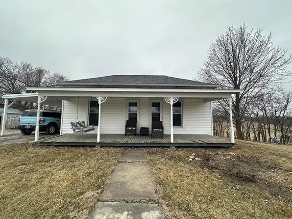 603 3rd St, Glenwood, MO 63541