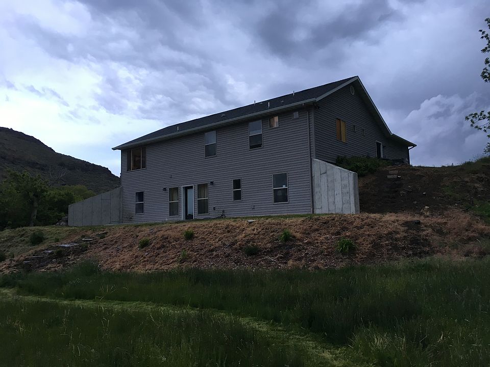 2nd image of 2680 Rock Creek Rd