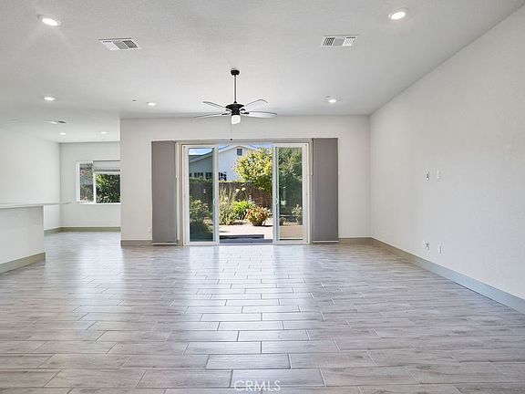 5th image of 2446 Valverde Dr