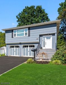 76 Elmwood Ter, Linden, NJ, 07036