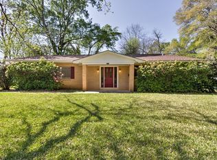 1005 Logansport St, Nacogdoches, TX 75961