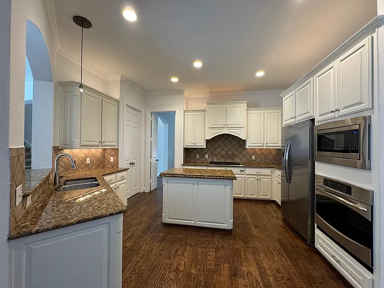 3780 Navarro Way — Photo 6