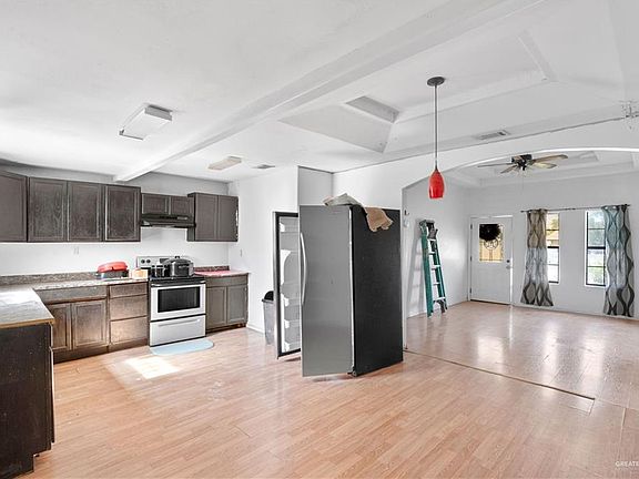 2nd image of 10807 Suzette Ln