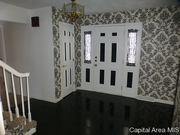 2nd image of 108 Landsdowne Dr