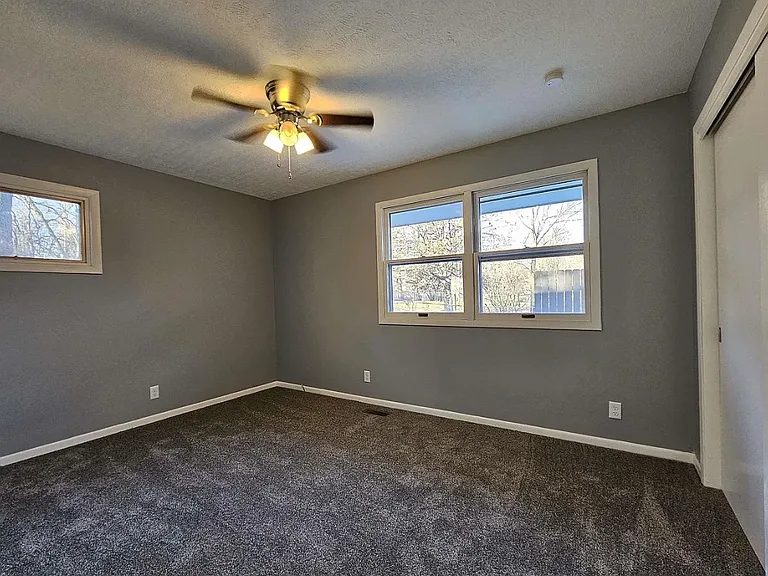 4027 Teri Ln — Photo 9