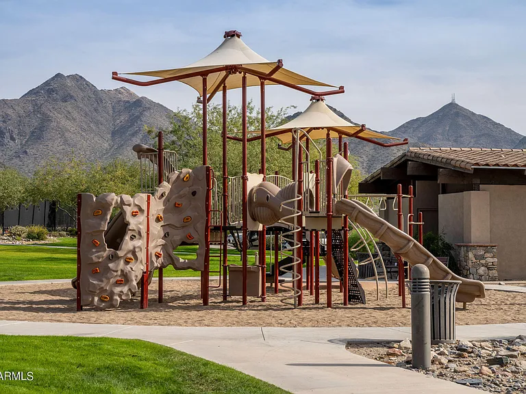 9818 E Edgestone Dr — Photo 22