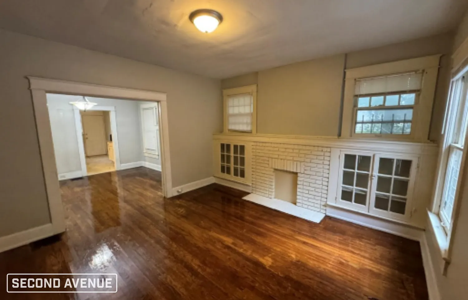 4 bed, 1.0 bath, 1302 sqft, $1,150 — Photo 2