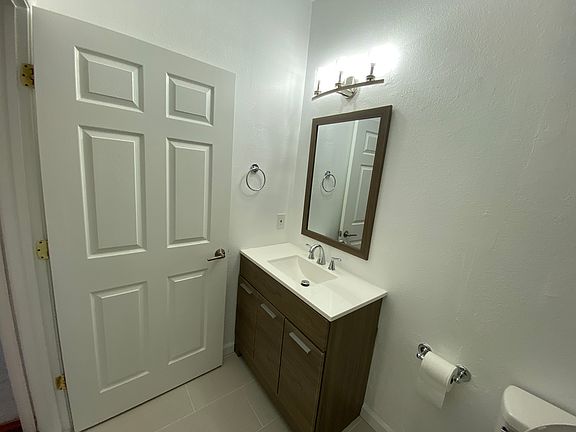 4th image of 1530 Spring Gate Dr Unit 9205