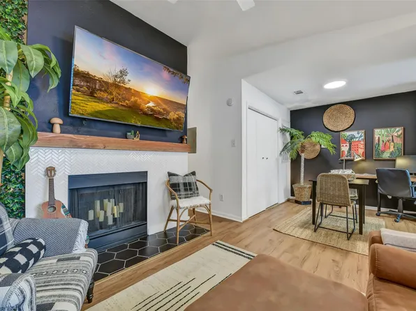 3506 Cove View Blvd APT 1316, Galveston, TX 77554