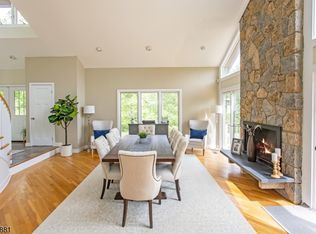 32 E Main St, Morristown, NJ 07960