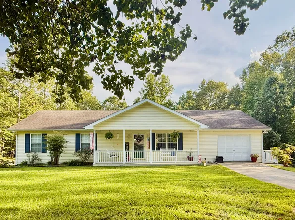 80 White Oak Dr, Whitley City, KY 42653