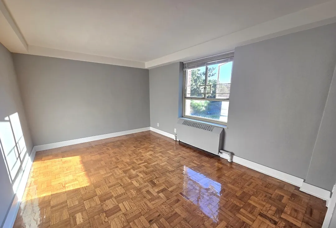 1 bed, 840 sqft, $2,335 — Photo 3